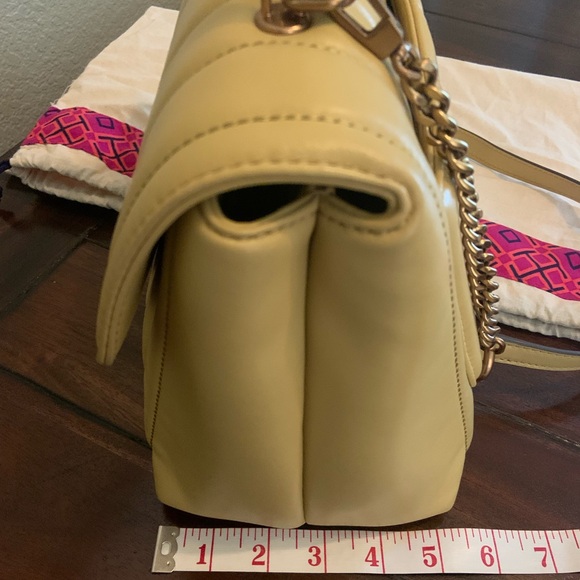 Beautiful Tory Burch Kira Top Handle - Picture 10 of 14